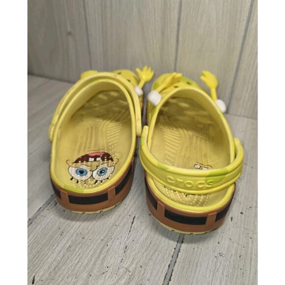Crocs SpongeBob SquarePants Men’s Size 9 Womens 11 Comfort Shoes Nostalgia